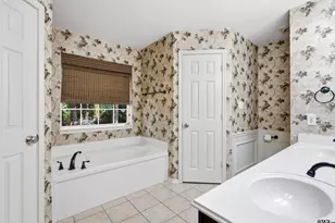 2925 Rockbridge Rd, Tyler, TX 75701 - Photo 16