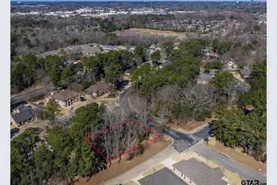 5615 Elderwood Drive, Tyler, TX 75703 - Photo 4