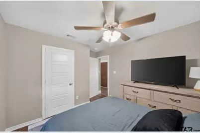 19943 Meadow West Ln, Flint, TX 75762 - Photo 12