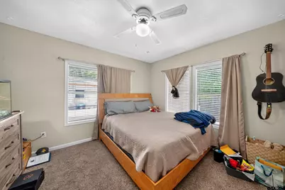 915 Lindsey Ln, Tyler, TX 75701 - Photo 16