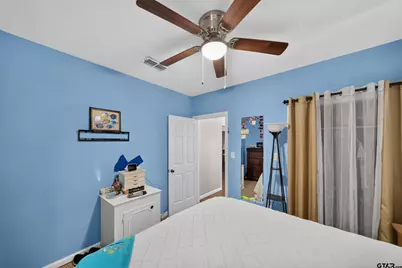 915 Lindsey Ln, Tyler, TX 75701 - Photo 14