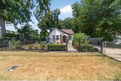 915 Lindsey Ln, Tyler, TX 75701 - Photo 2