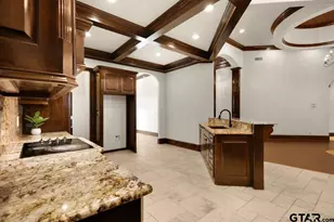 7820 Molina Dr, Tyler, TX 75704 - Photo 8