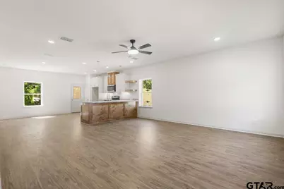 817 Boyd Ave, Tyler, TX 75701 - Photo 4