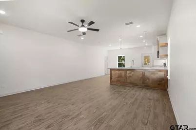 817 Boyd Ave, Tyler, TX 75701 - Photo 6