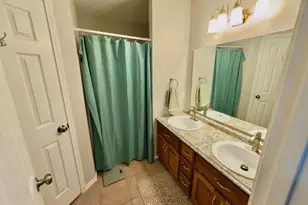 3910 Castlegate, Paris, TX 75462 - Photo 12