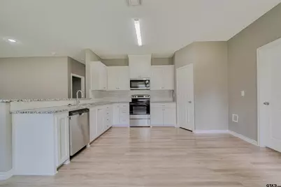 6139 Eastwood, Gilmer, TX 75645 - Photo 4