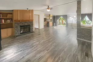 181 Cyclone St, Waskom, TX 75692 - Photo 4