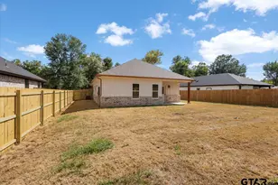 838 W Devereaux St, Jacksonville, TX 75766 - Photo 34