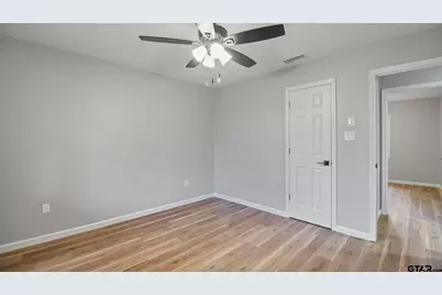 18208 N Lakeview, Troup, TX 75789 - Photo 22