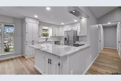 18208 N Lakeview, Troup, TX 75789 - Photo 16