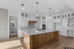 17265 Woodcrest Cir, Lindale, TX 75771 - Photo 10