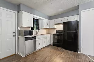 12122 Michael St, Tyler, TX 75706 - Photo 6