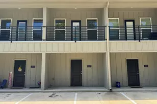 527 N College St, Lindale, TX 75771 - Photo 2