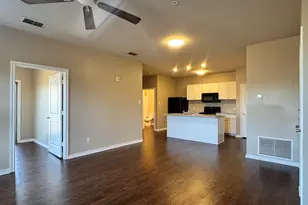 9099 Bellwood Lake Dr Apt 12, Tyler, TX 75709 - Photo 4