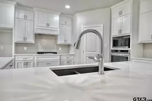 1616 Courtland Lane, Lindale, TX 75771 - Photo 14