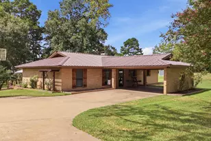 813 El Camino Dr, Grapeland, TX 75844 - Photo 2