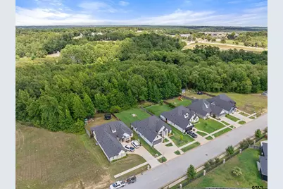2635 Oak Creek Blvd., Tyler, TX 75703 - Photo 32