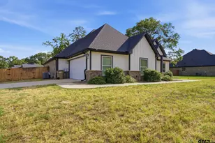 158 Forest View Dr, Mineola, TX 75773 - Photo 2