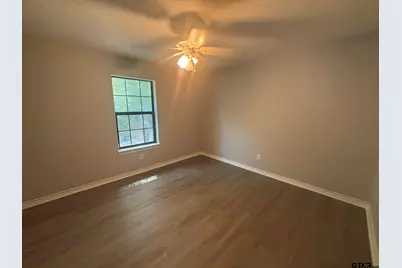 312 E Eddy, Gladewater, TX 75647 - Photo 4