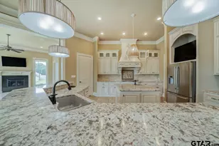 200 Weldon Ln, Longview, TX 75605 - Photo 6