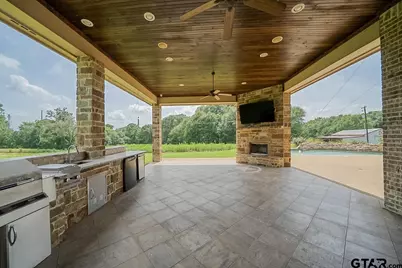 200 Weldon Ln, Longview, TX 75605 - Photo 32