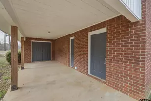 3075 E Lake Dr, Gladewater, TX 75647 - Photo 14
