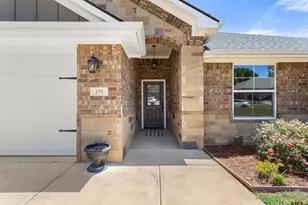245 Heritage Ct, Lindale, TX 75771 - Photo 2