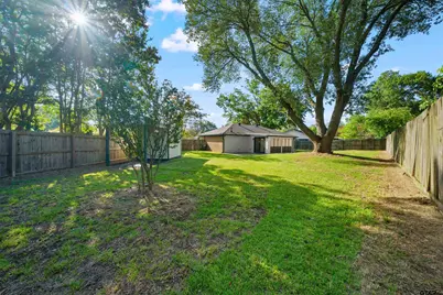 2308 Sparrow Cr, Tyler, TX 75701 - Photo 20