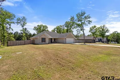 19379 Cedarpark Pl, Lindale, TX 75771 - Photo 2