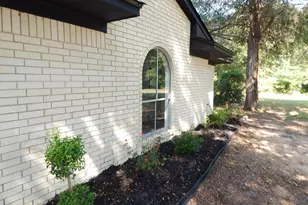 1703 Briarwood St, Gilmer, TX 75644 - Photo 44