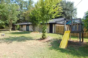 1703 Briarwood St, Gilmer, TX 75644 - Photo 26