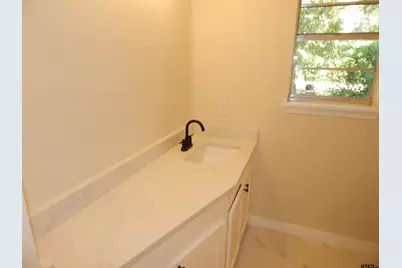1703 Briarwood St, Gilmer, TX 75644 - Photo 36