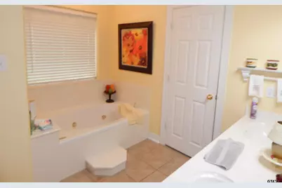 5000 Glenwood Dr, Gilmer, TX 75645 - Photo 20