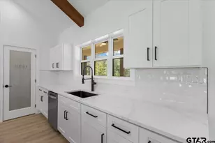 204 Co Rd 2766, Mineola, TX 75773 - Photo 10