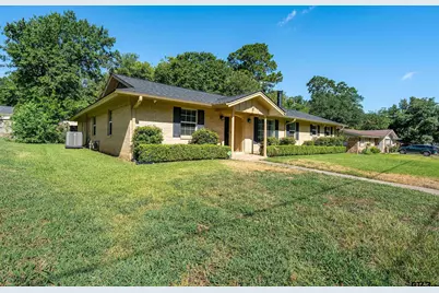 3403 Lynnwood Dr, Tyler, TX 75701 - Photo 2