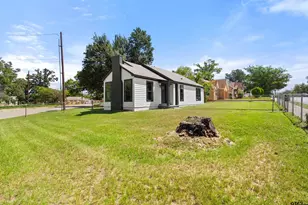 1221 Mockingbird Ln, Tyler, TX 75701 - Photo 4