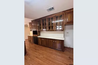 919 Wilma, Tyler, TX 75703 - Photo 6