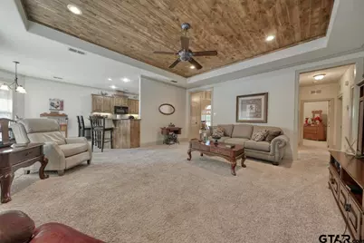 209 Heritage Ct, Lindale, TX 75771 - Photo 14
