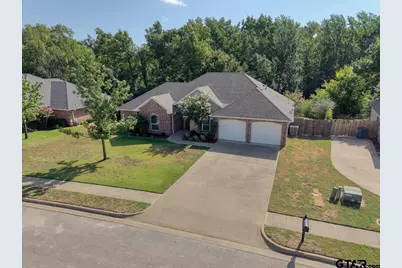 209 Heritage Ct, Lindale, TX 75771 - Photo 2
