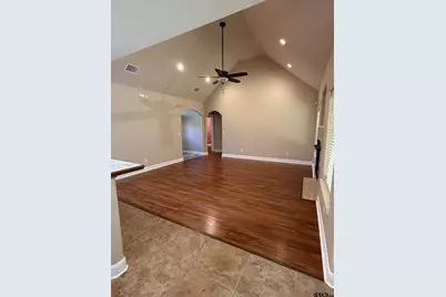 696 Linus Lane, Lindale, TX 75771 - Photo 4