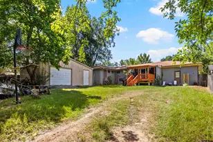 720 Buffalo St, Gilmer, TX 75644 - Photo 4