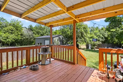 720 Buffalo St, Gilmer, TX 75644 - Photo 6