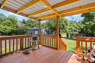 720 Buffalo St, Gilmer, TX 75644 - Photo 6