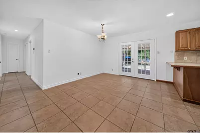 3041 Lakewood Dr, Tyler, TX 75702 - Photo 10