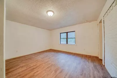 204 Cedarcrest Dr, Marshall, TX 75672 - Photo 18