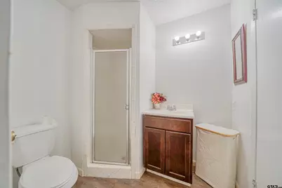 204 Cedarcrest Dr, Marshall, TX 75672 - Photo 12