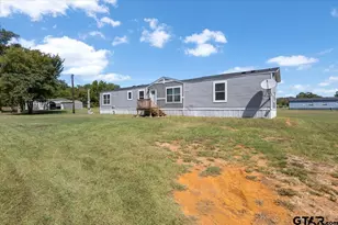 395 N Royal Dr, Bullard, TX 75757 - Photo 2
