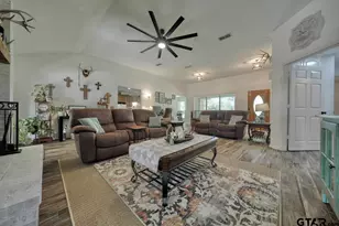 127 Clubview Dr, Hideaway, TX 75771 - Photo 4