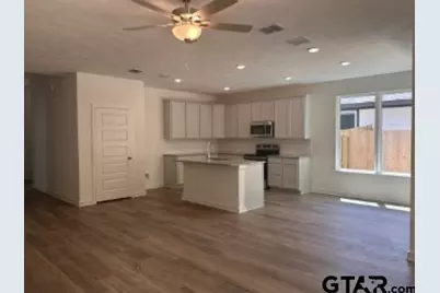 6422 Wellington Oak Avenue, Tyler, TX 75706 - Photo 2